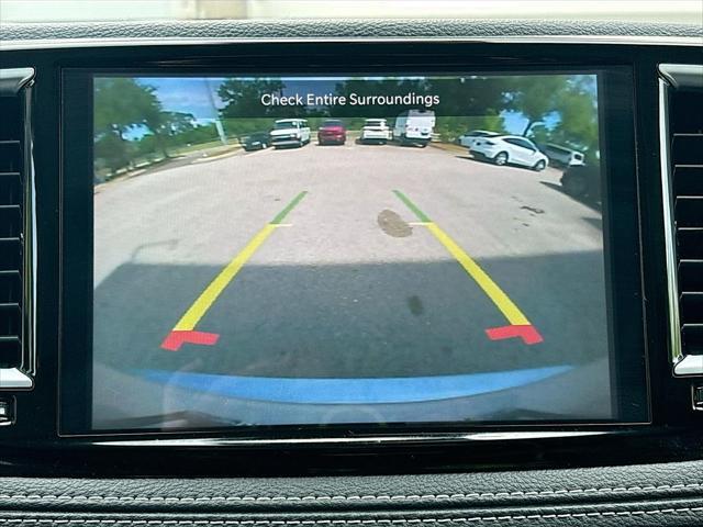 used 2024 Chrysler Pacifica car, priced at $31,995
