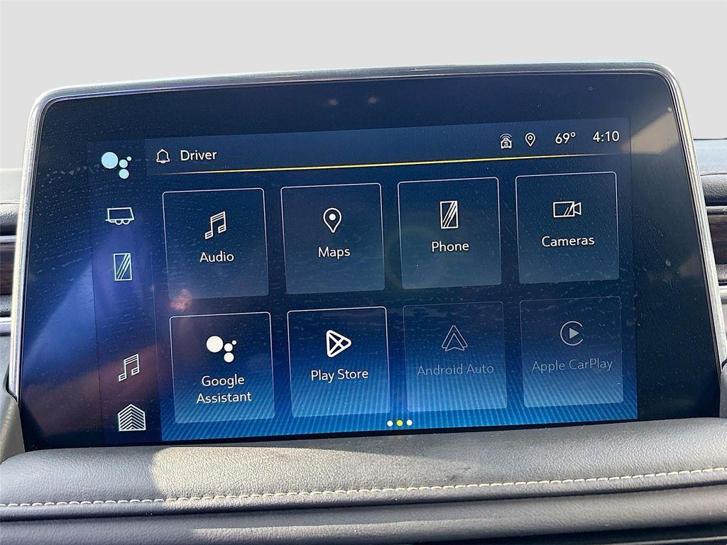 used 2023 Chevrolet Suburban car, priced at $40,995