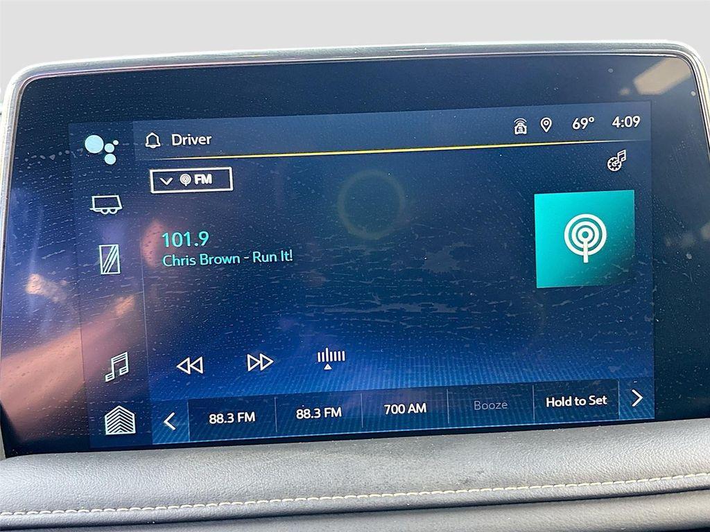 used 2023 Chevrolet Suburban car, priced at $40,995