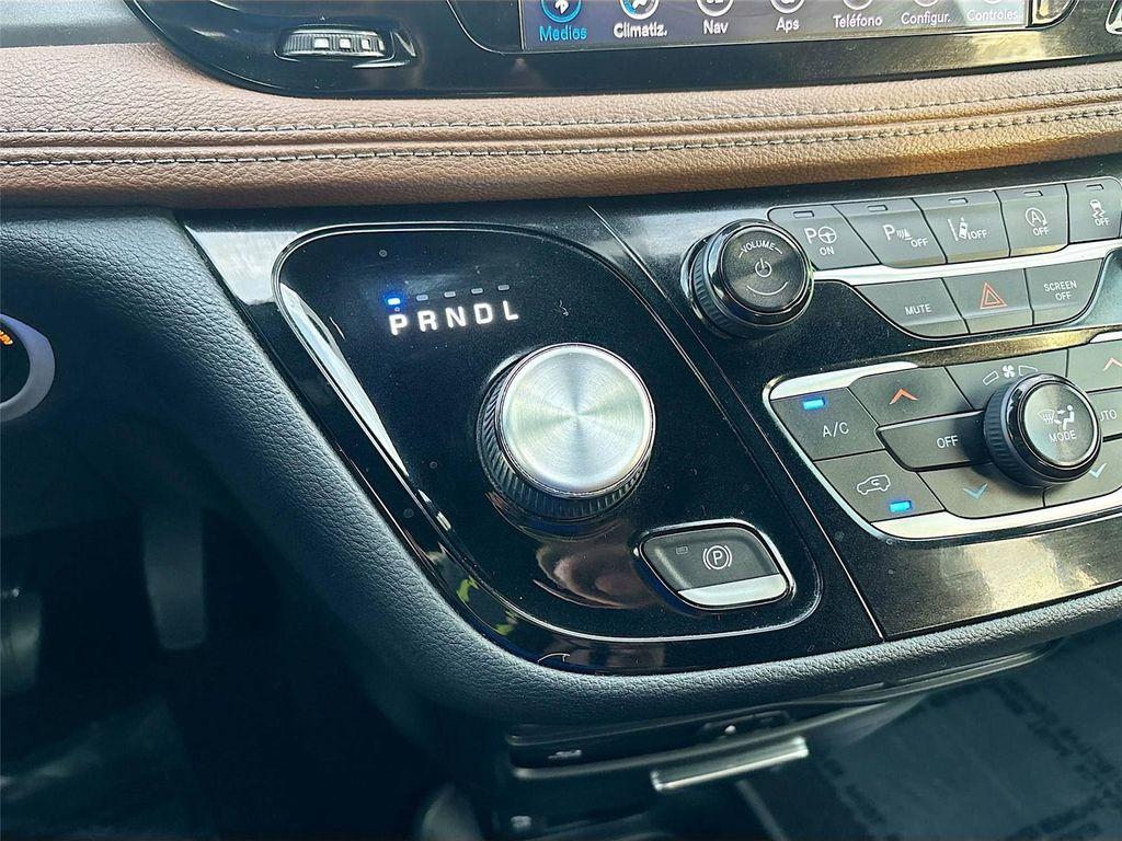 used 2020 Chrysler Pacifica car, priced at $21,995