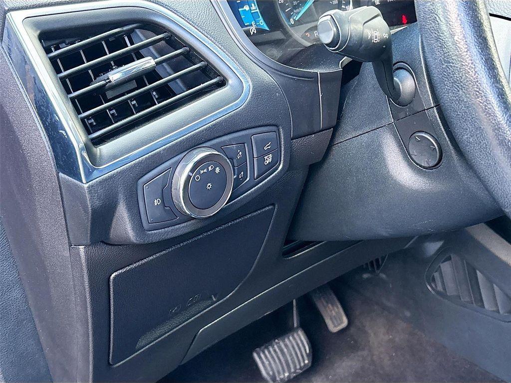 used 2022 Ford Edge car, priced at $18,995