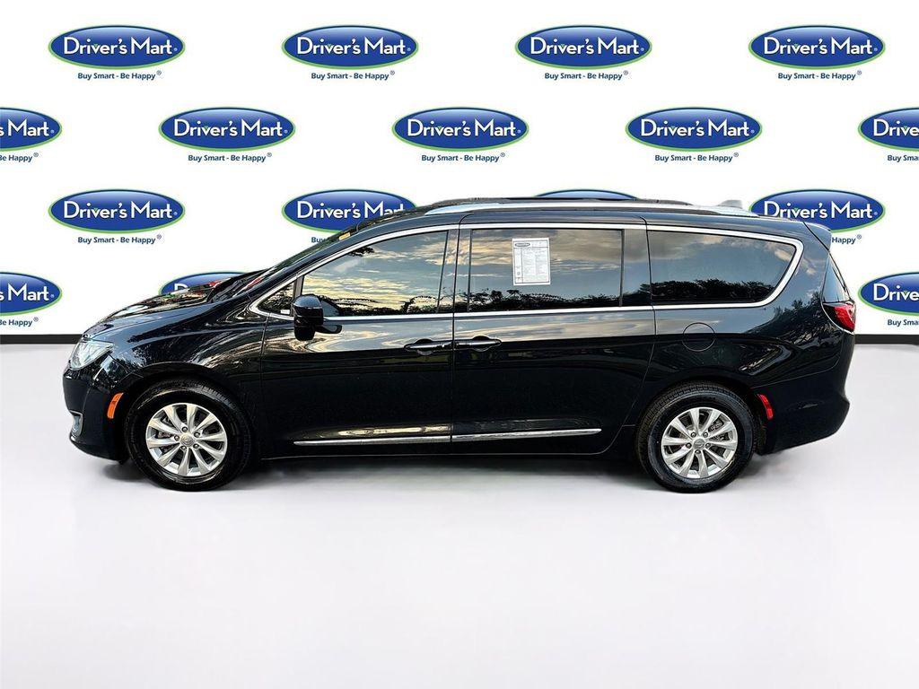 used 2018 Chrysler Pacifica car, priced at $10,995