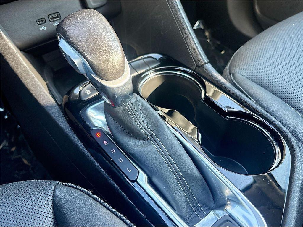 used 2024 Buick Encore GX car, priced at $19,895
