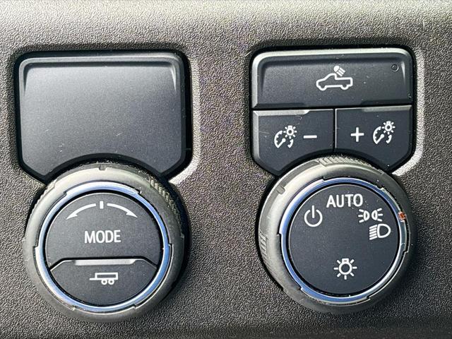 used 2024 Chevrolet Silverado 1500 car, priced at $32,995