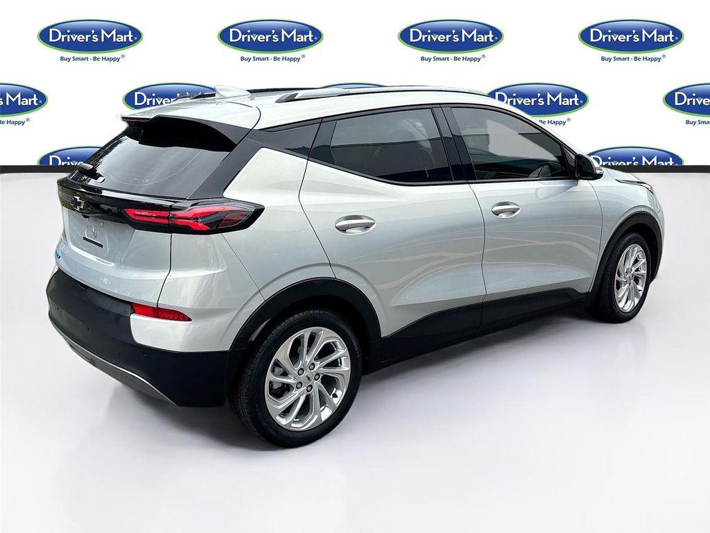 used 2022 Chevrolet Bolt EUV car, priced at $17,795