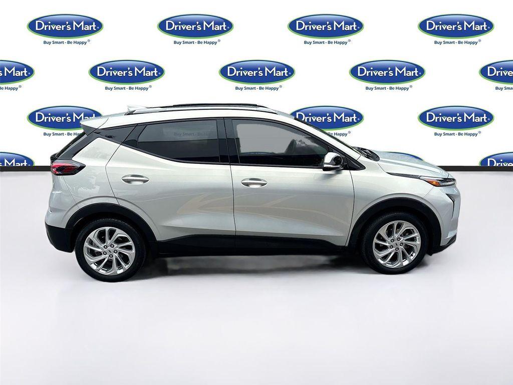 used 2022 Chevrolet Bolt EUV car, priced at $17,795