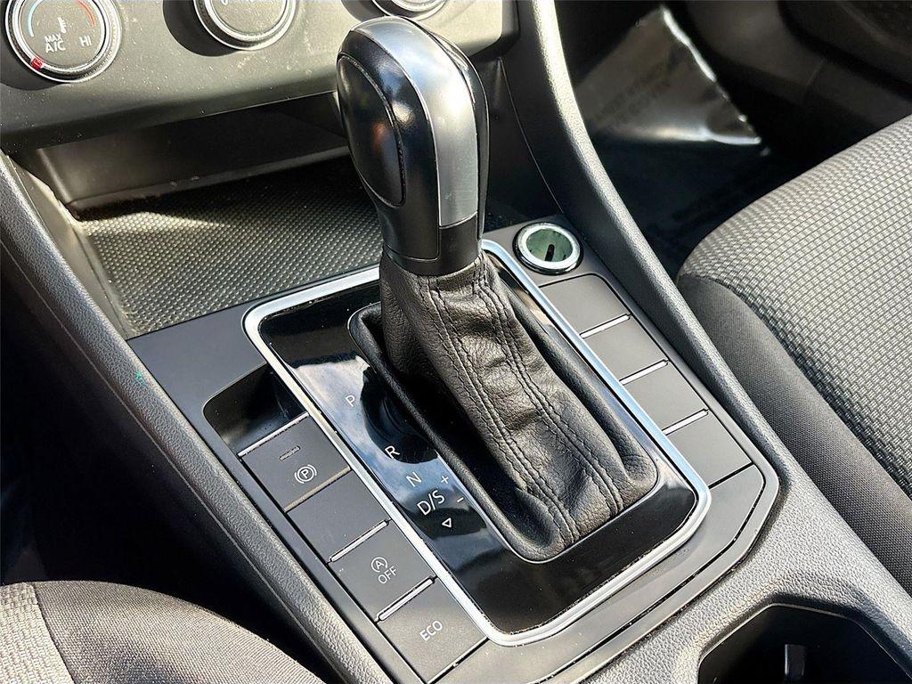 used 2021 Volkswagen Jetta car, priced at $10,995