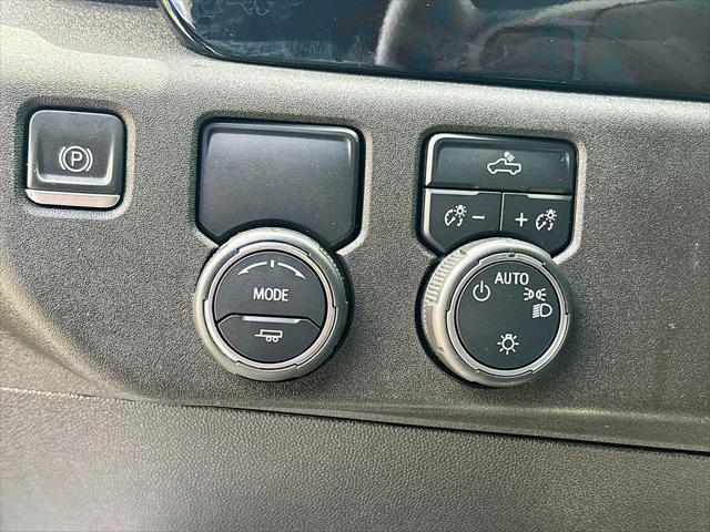 used 2024 Chevrolet Silverado 1500 car, priced at $33,995