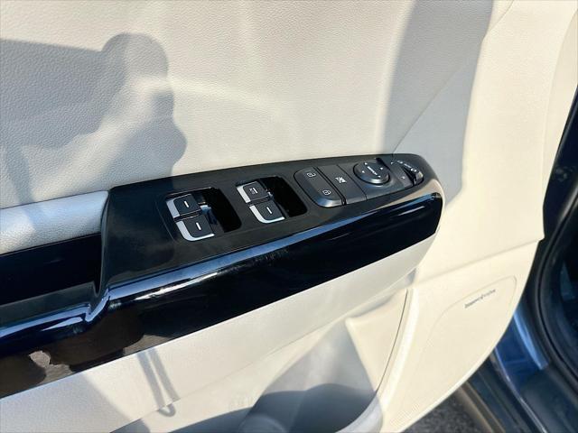 used 2020 Kia Sportage car, priced at $20,595