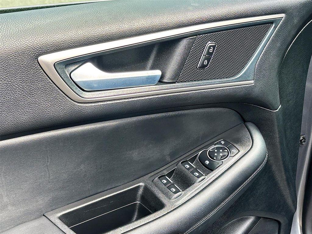 used 2024 Ford Edge car, priced at $20,995
