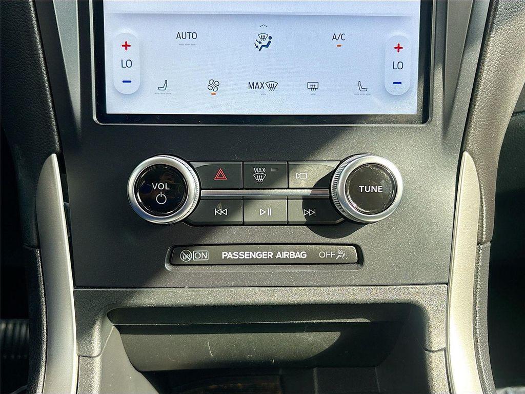 used 2024 Ford Edge car, priced at $20,995