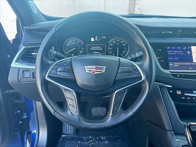 used 2024 Cadillac XT5 car, priced at $38,595