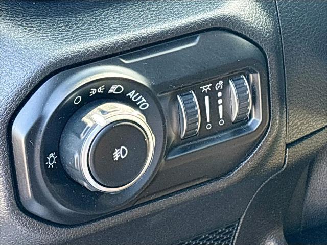 used 2021 Jeep Wrangler Unlimited car, priced at $32,995