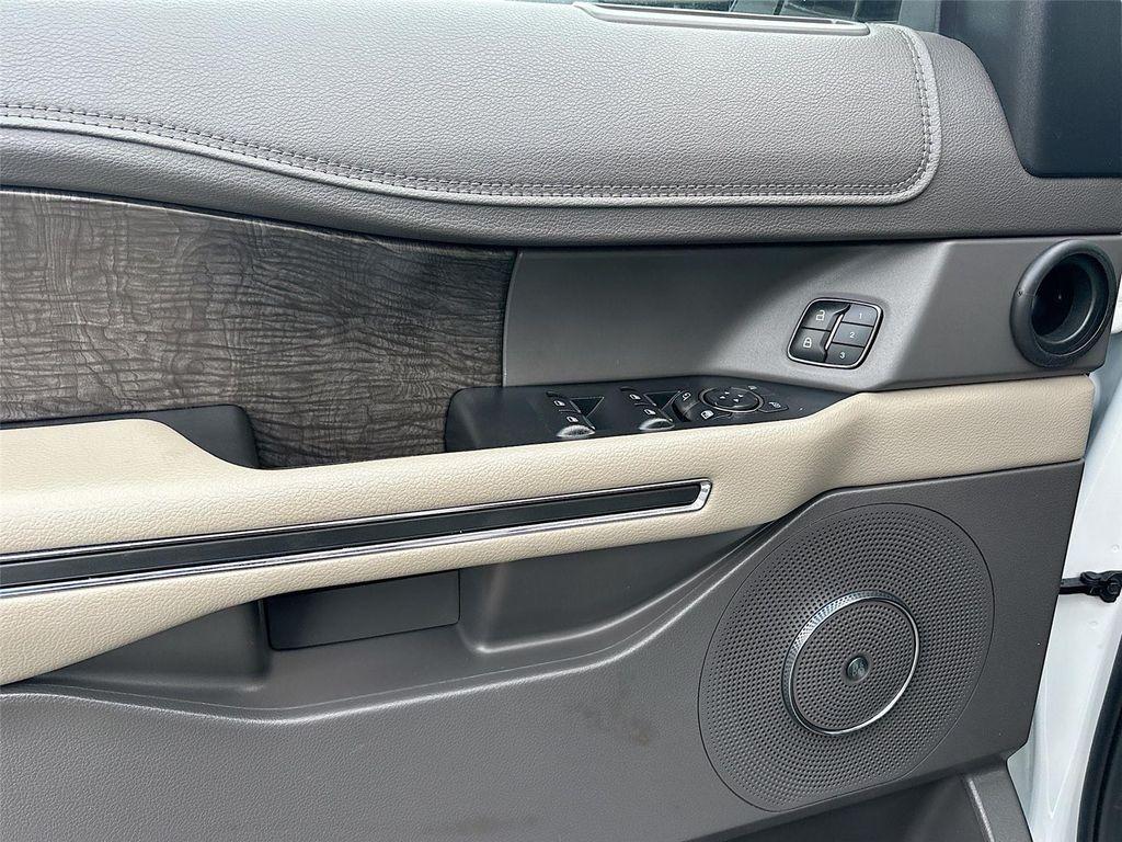 used 2021 Ford Expedition car, priced at $38,995