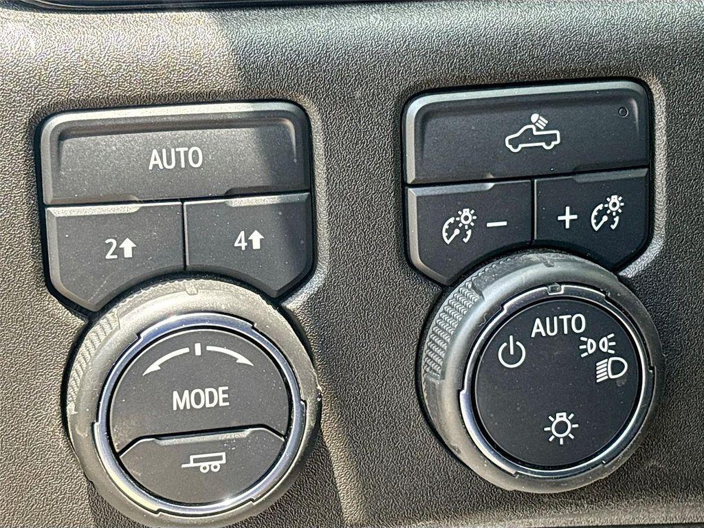 used 2023 Chevrolet Silverado 1500 car, priced at $31,999