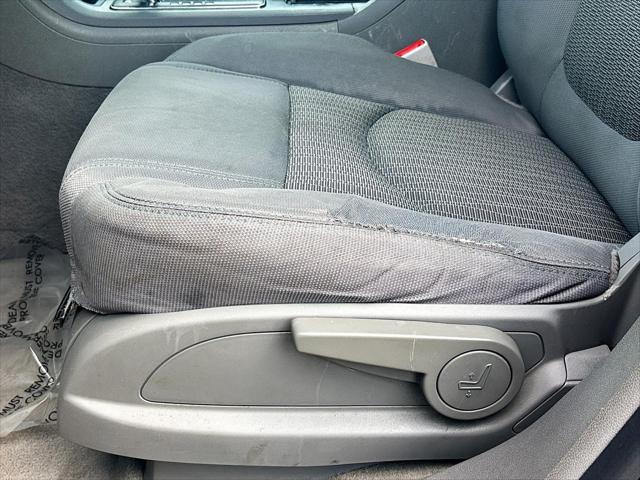 used 2014 Chevrolet Traverse car, priced at $9,999