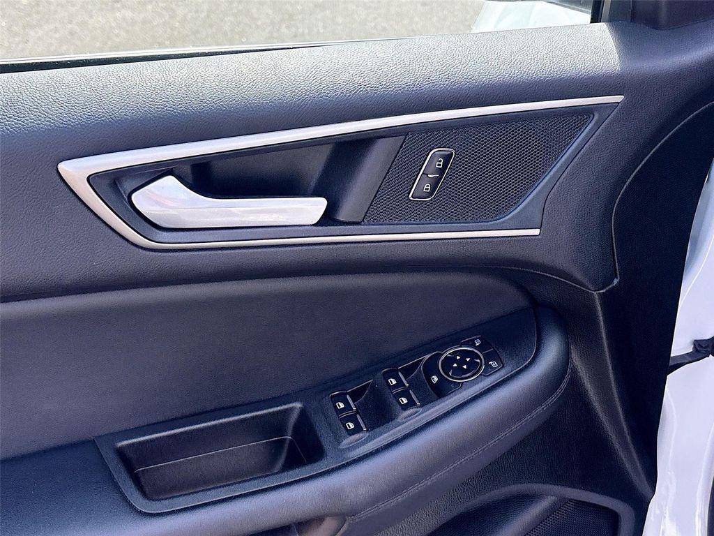 used 2024 Ford Edge car, priced at $19,995