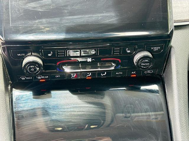 used 2022 Jeep Grand Cherokee car, priced at $24,595