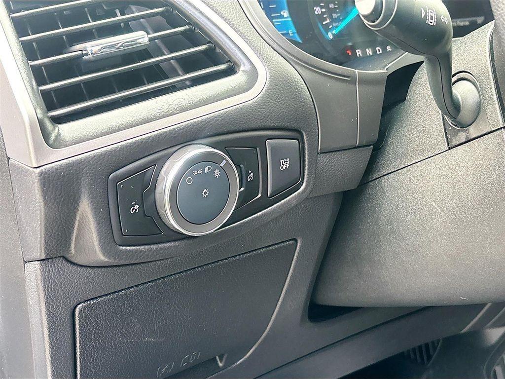 used 2024 Ford Edge car, priced at $21,595