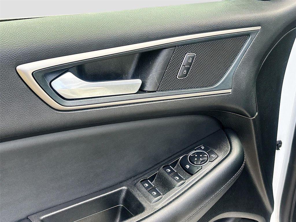 used 2024 Ford Edge car, priced at $21,595