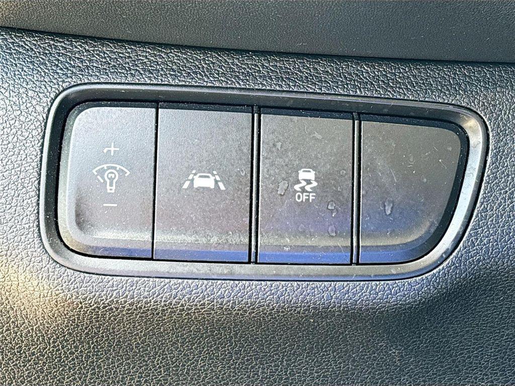 used 2020 Hyundai Santa Fe car, priced at $12,995