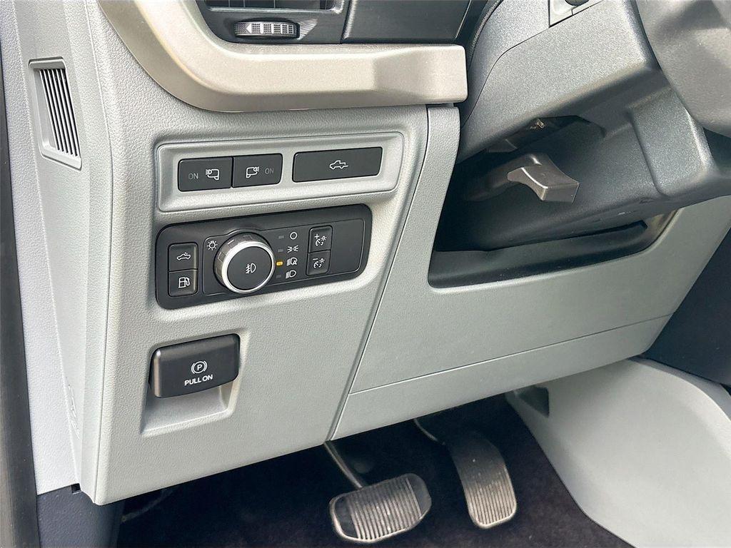 used 2021 Ford F-150 car, priced at $26,595