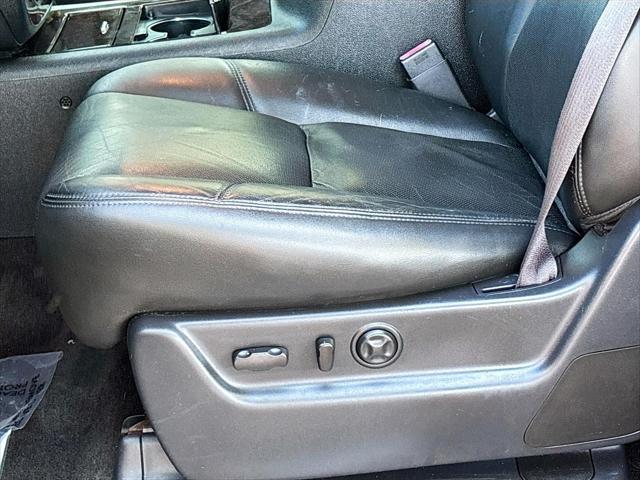 used 2014 GMC Yukon car, priced at $17,595