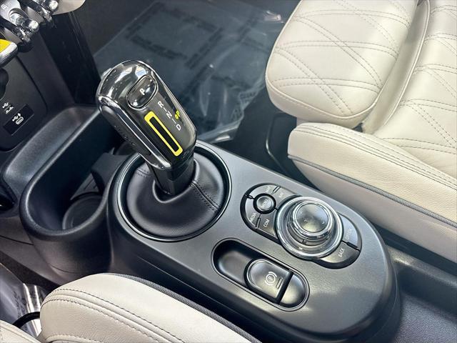 used 2022 MINI Hardtop car, priced at $19,595