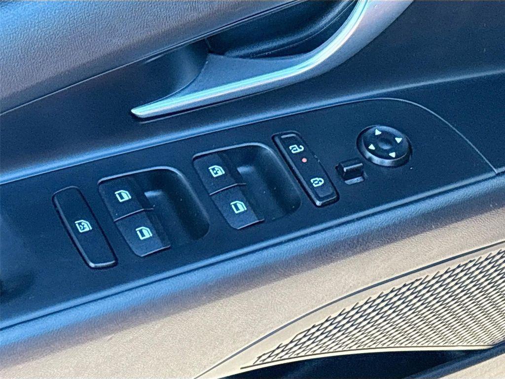 used 2024 Hyundai Elantra car, priced at $16,995