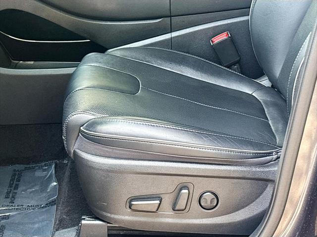 used 2022 Hyundai Santa Fe car, priced at $22,995