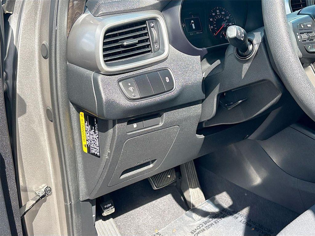 used 2018 Kia Sorento car, priced at $10,995