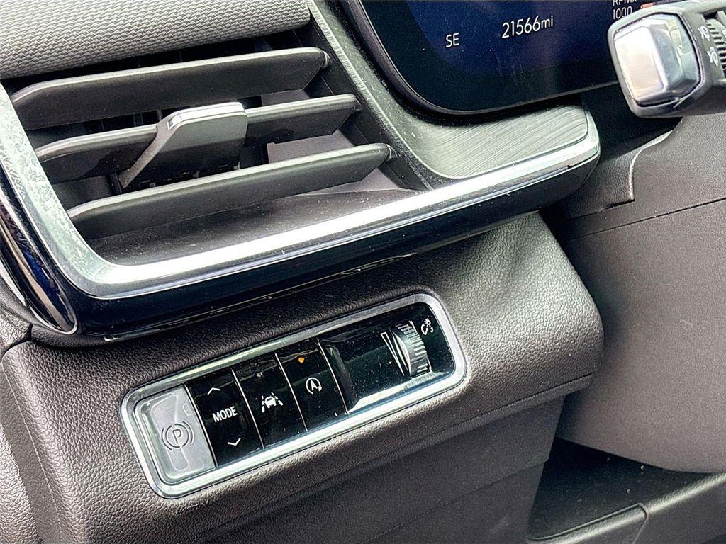 used 2024 Buick Envision car, priced at $25,995