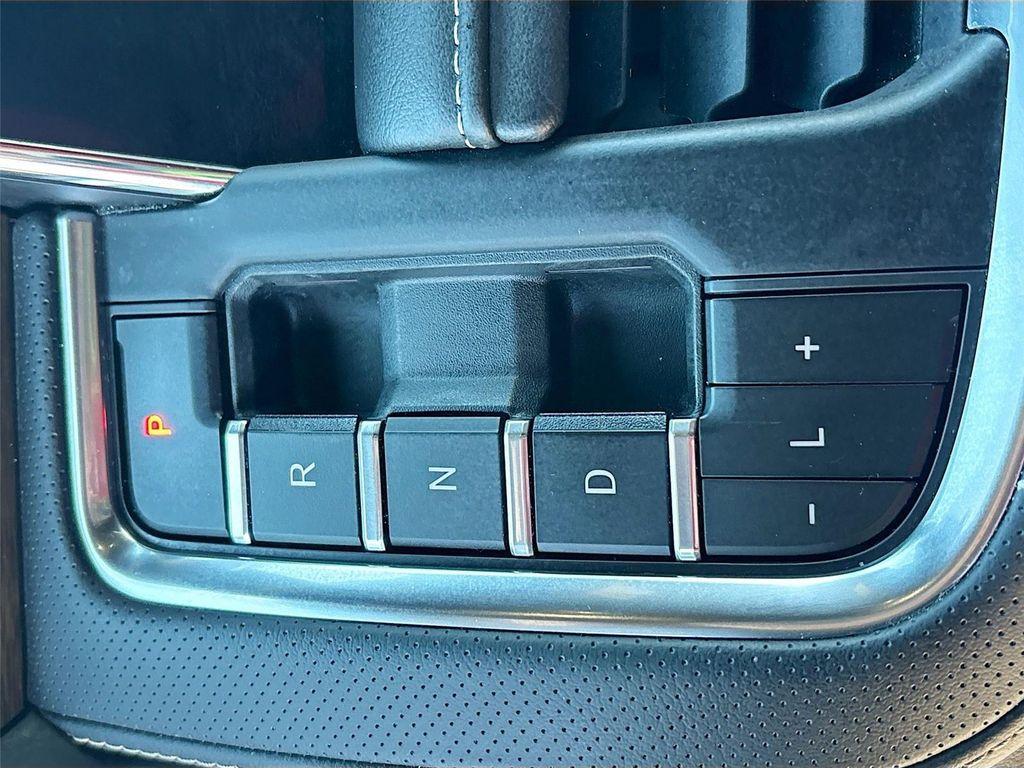 used 2023 Chevrolet Suburban car, priced at $38,995