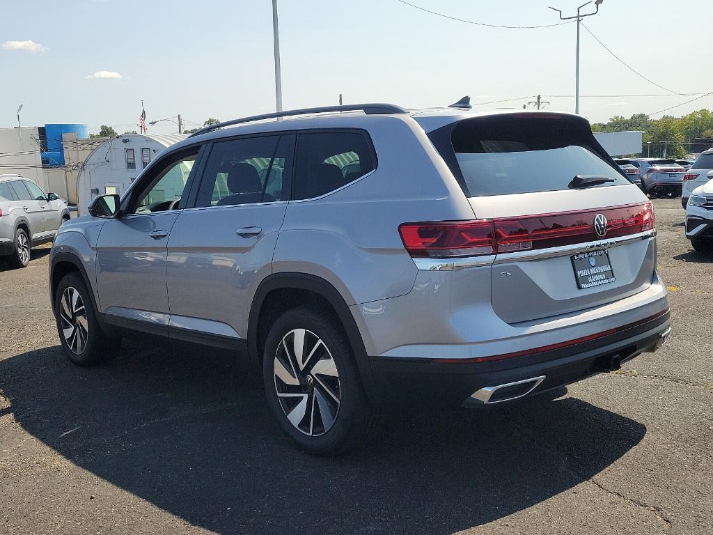 new 2024 Volkswagen Atlas car, priced at $44,426