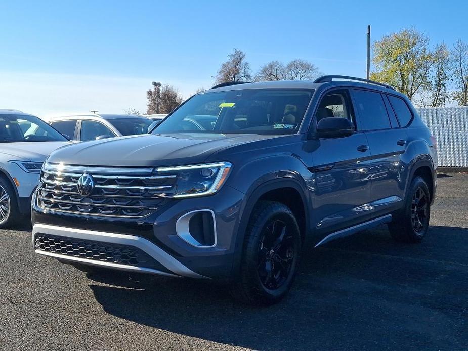 new 2025 Volkswagen Atlas car, priced at $50,214