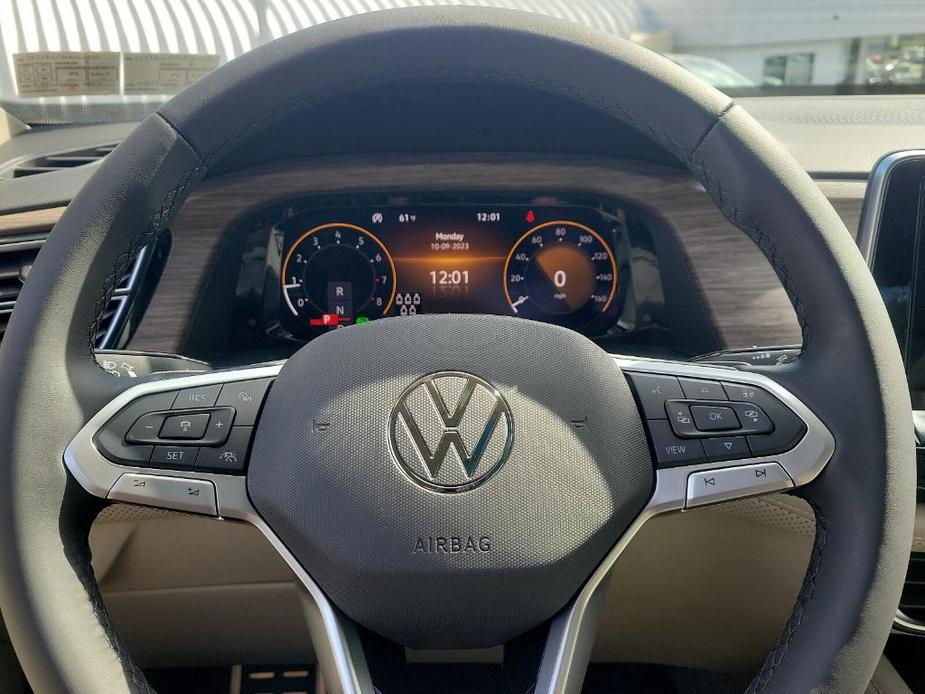 new 2024 Volkswagen Atlas car, priced at $55,331