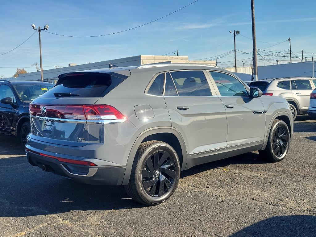 new 2025 Volkswagen Atlas Cross Sport car, priced at $47,741