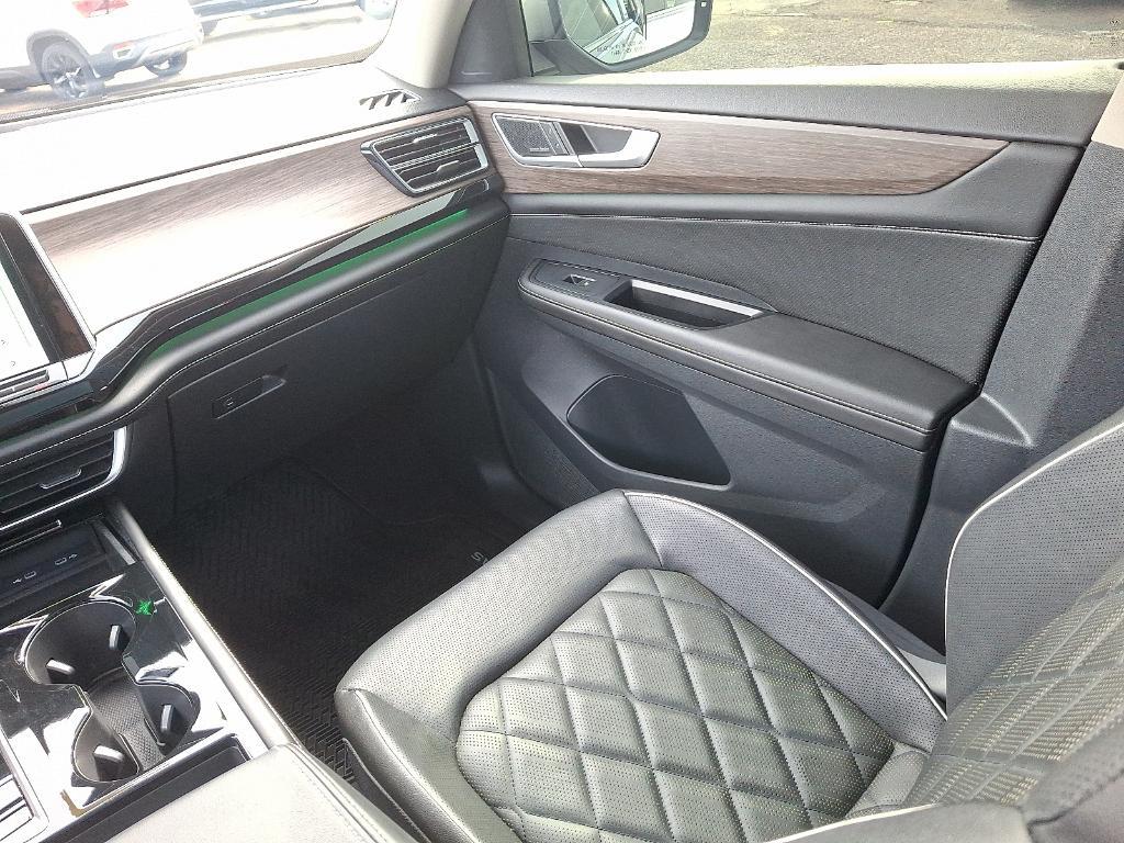 used 2024 Volkswagen Atlas car, priced at $39,999