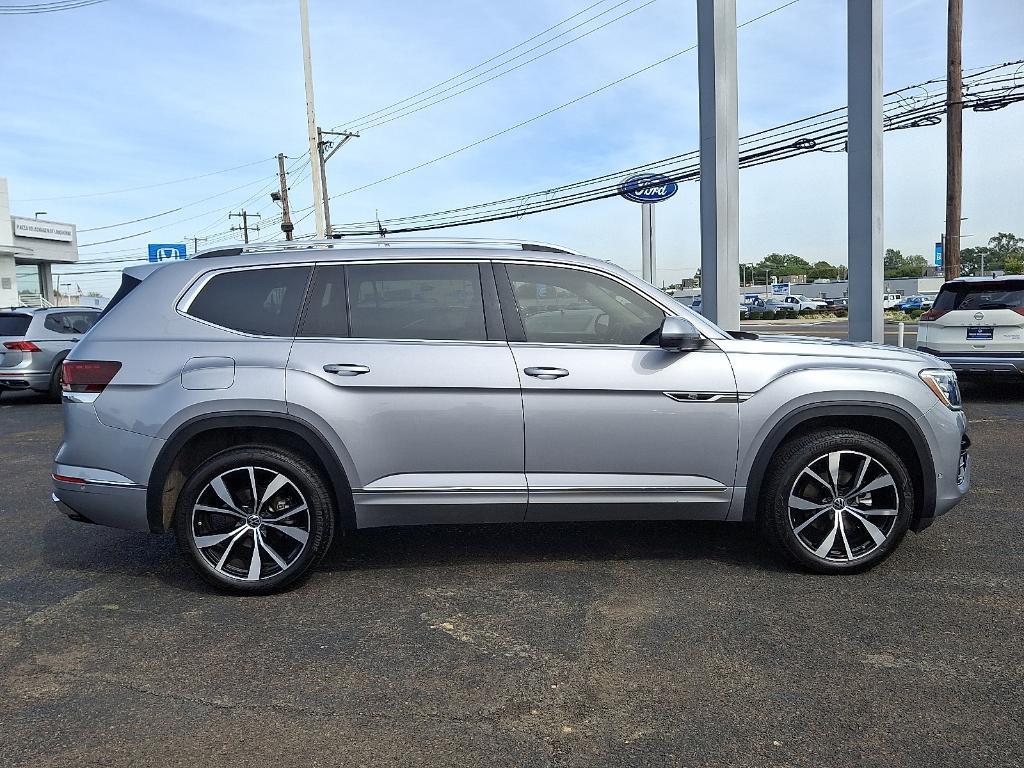 used 2024 Volkswagen Atlas car, priced at $39,999
