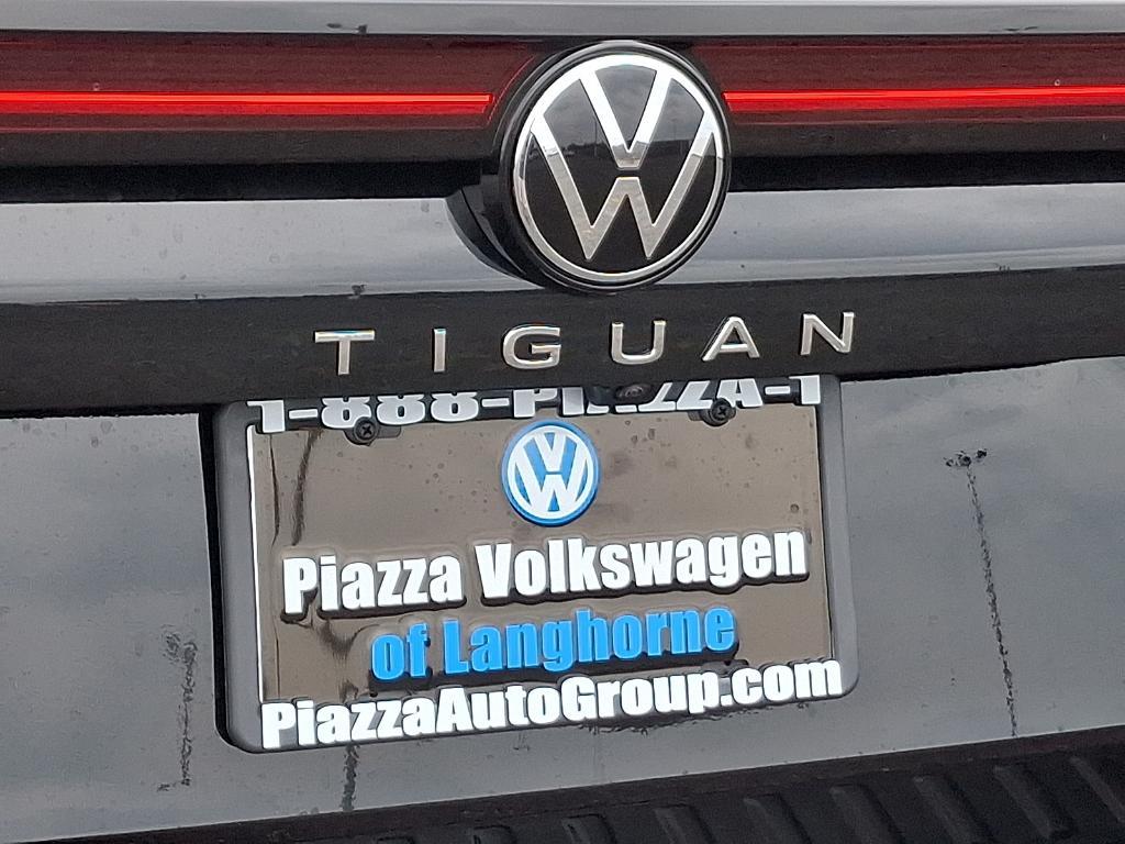 new 2025 Volkswagen Tiguan car, priced at $37,938