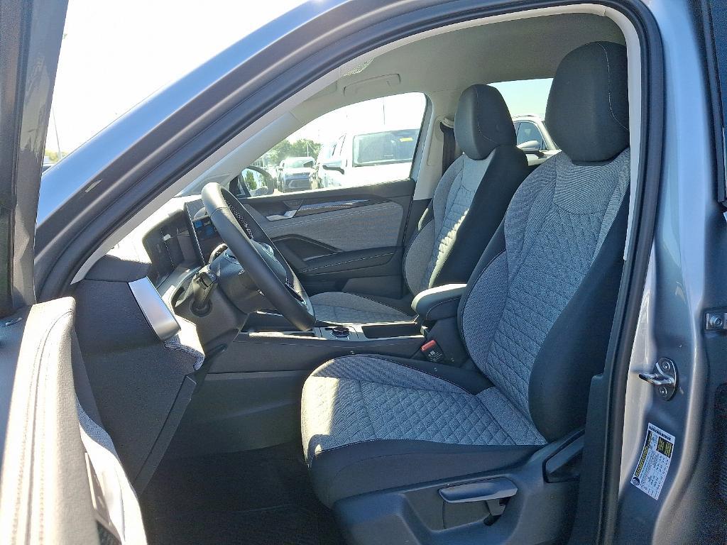 new 2025 Volkswagen Tiguan car, priced at $34,182