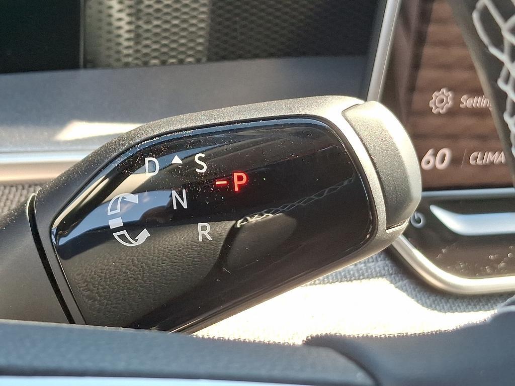 new 2025 Volkswagen Tiguan car, priced at $34,182