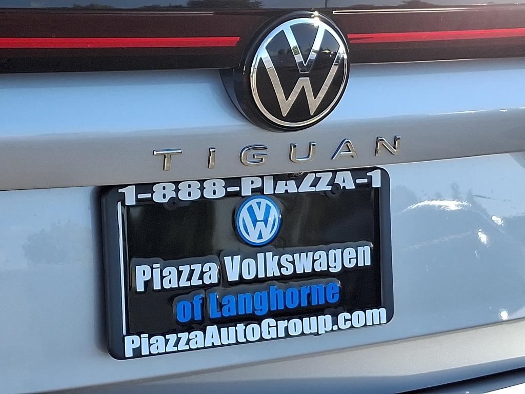 new 2025 Volkswagen Tiguan car, priced at $34,182