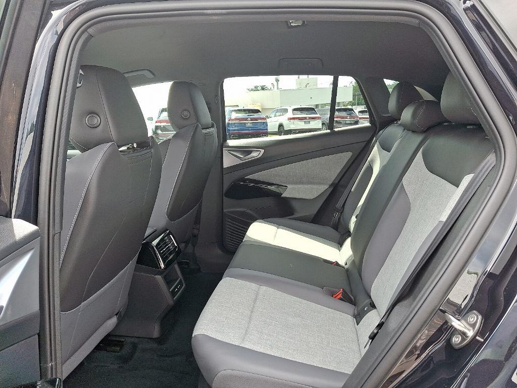 new 2025 Volkswagen ID.4 car, priced at $51,846