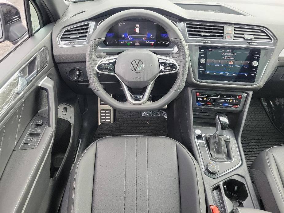 new 2024 Volkswagen Tiguan car, priced at $38,359