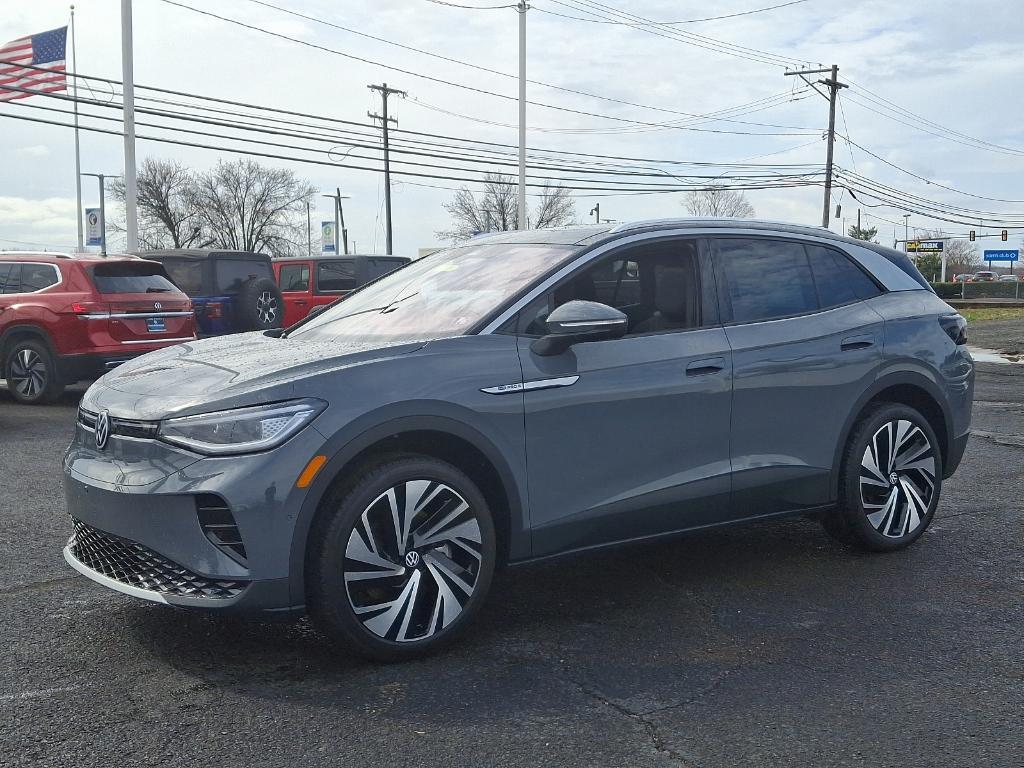 new 2025 Volkswagen ID.4 car, priced at $60,126