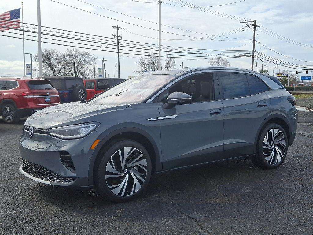 new 2025 Volkswagen ID.4 car, priced at $60,126