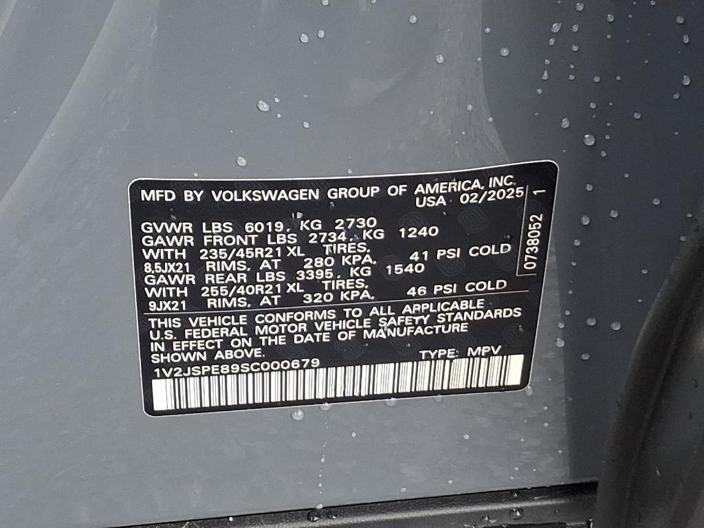 new 2025 Volkswagen ID.4 car, priced at $60,126