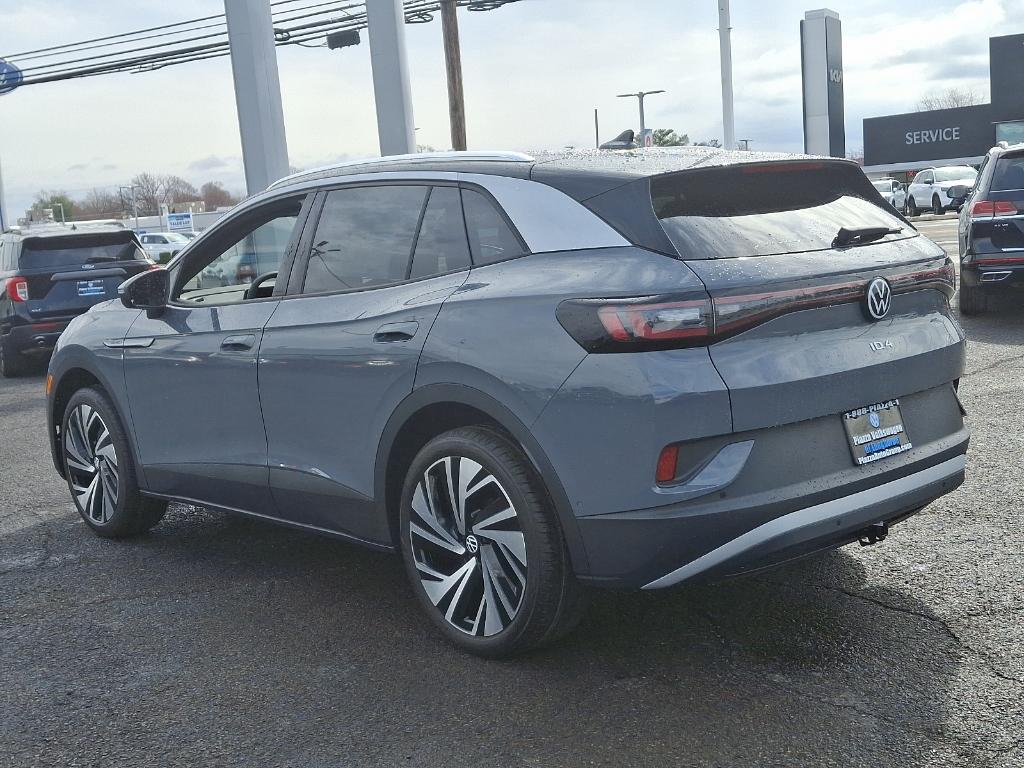 new 2025 Volkswagen ID.4 car, priced at $60,126