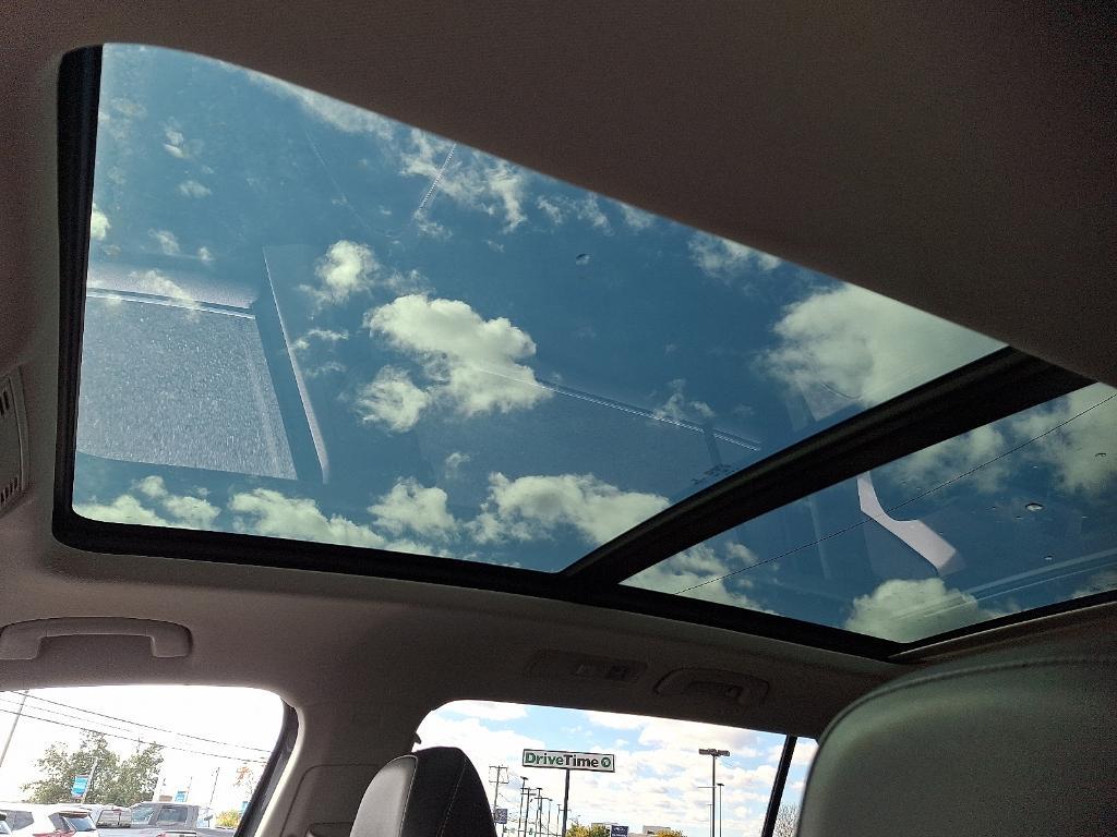 used 2022 Volkswagen Tiguan car, priced at $23,699